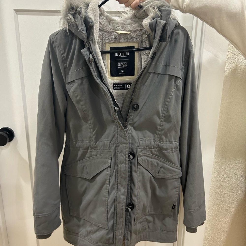 Long women’s Hollister coat